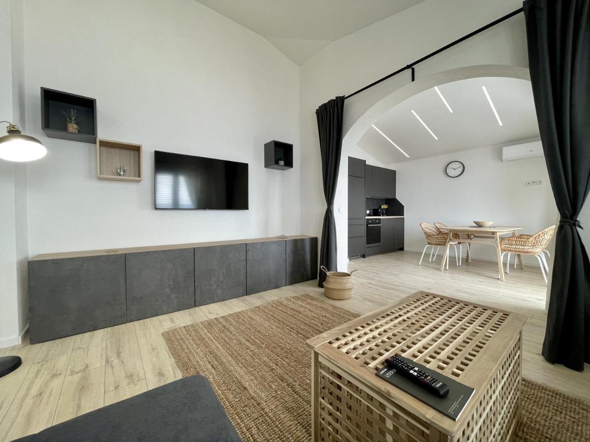 Lambda Holiday Apartments Єсенице Екстер'єр фото