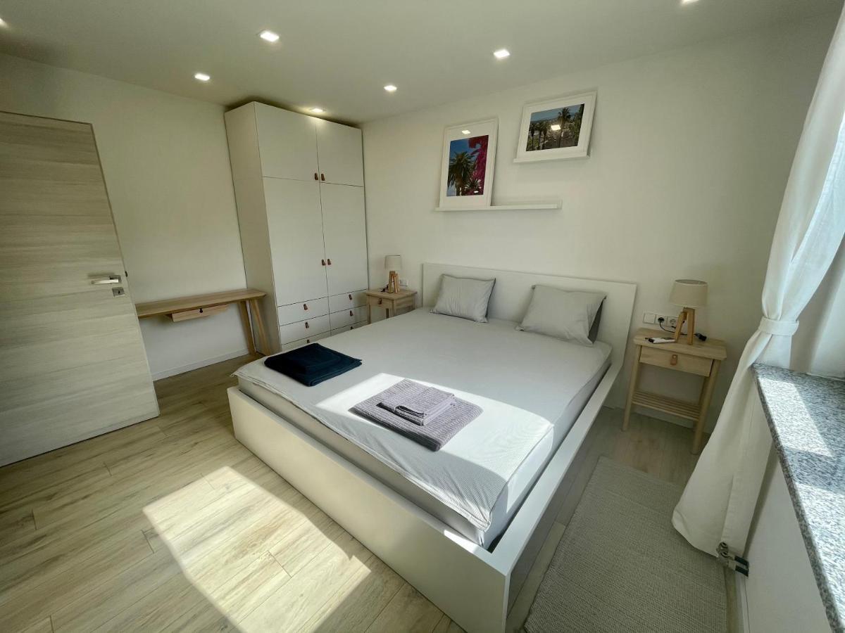 Lambda Holiday Apartments Єсенице Екстер'єр фото
